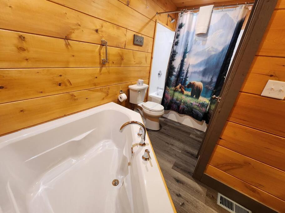 Dancing Bear Cabin- Relax & Enjoy! Sevierville Buitenkant foto