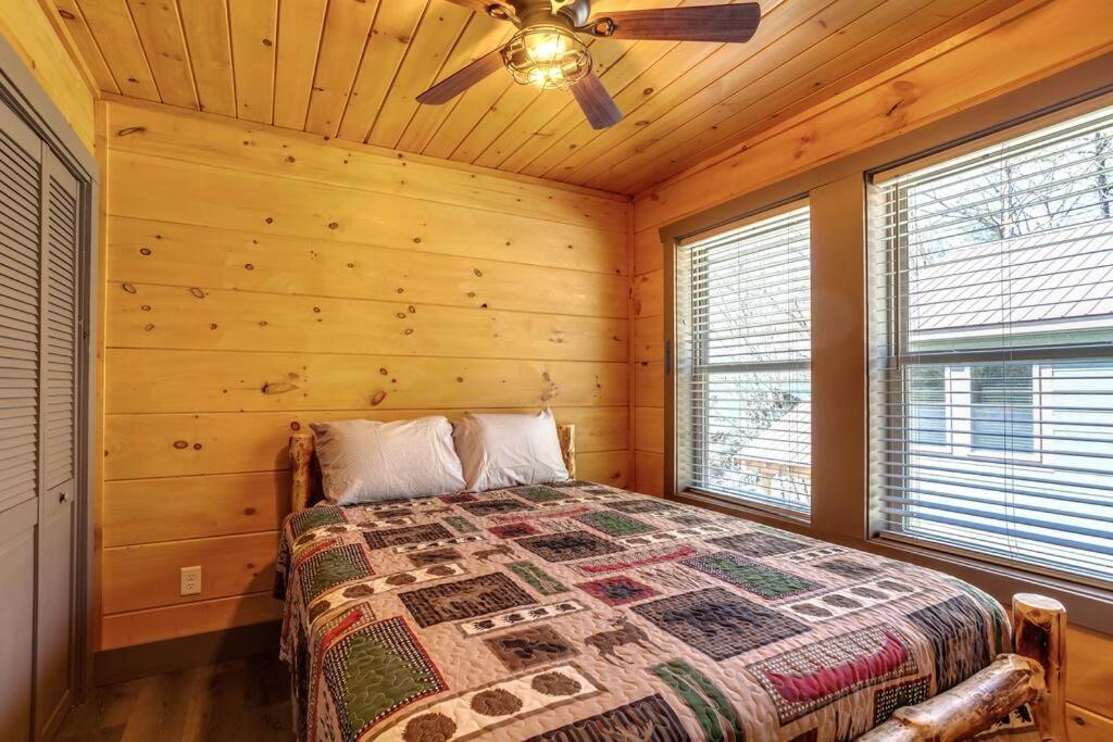 Dancing Bear Cabin- Relax & Enjoy! Sevierville Buitenkant foto