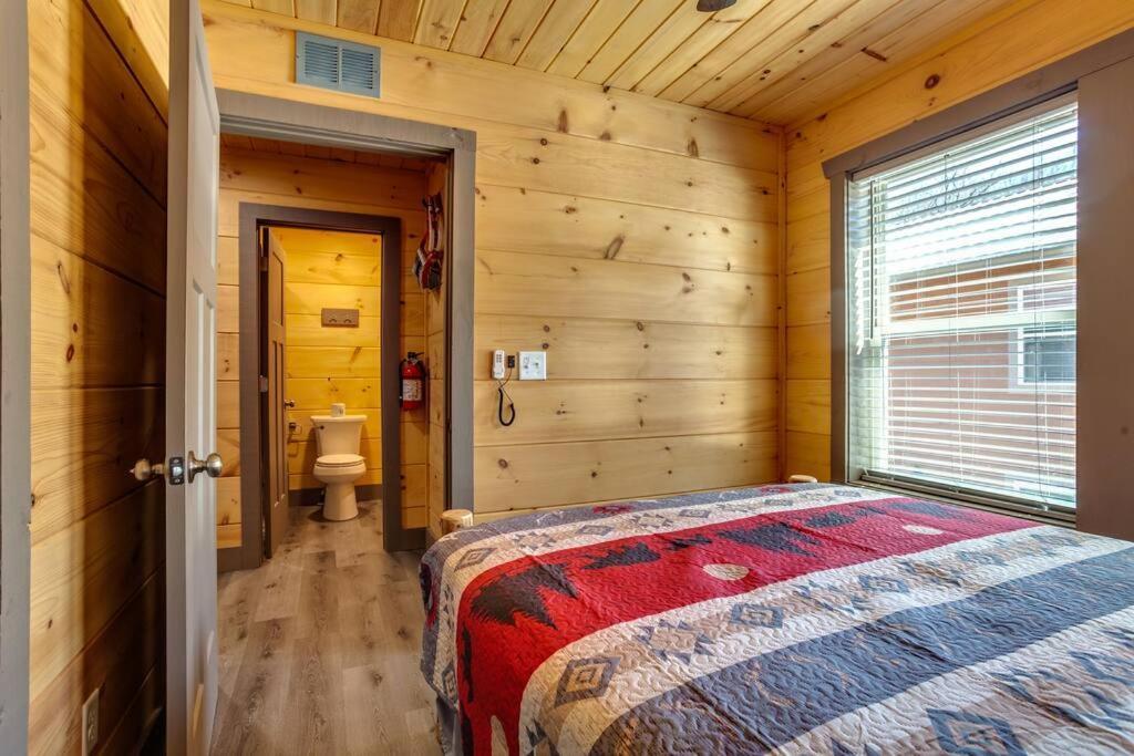 Dancing Bear Cabin- Relax & Enjoy! Sevierville Buitenkant foto