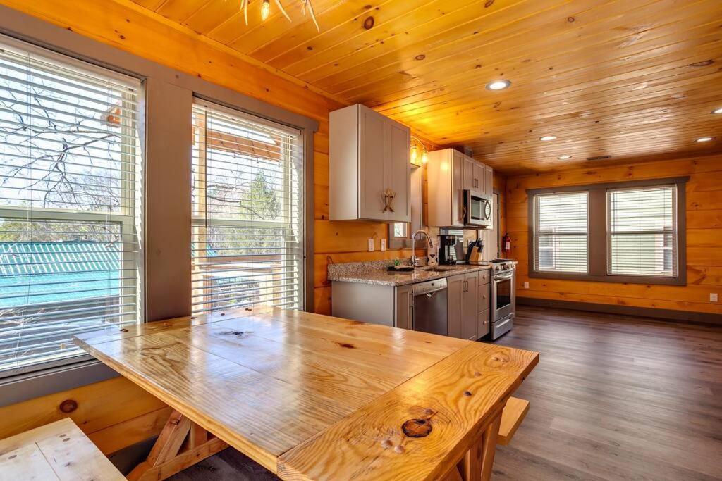 Dancing Bear Cabin- Relax & Enjoy! Sevierville Buitenkant foto